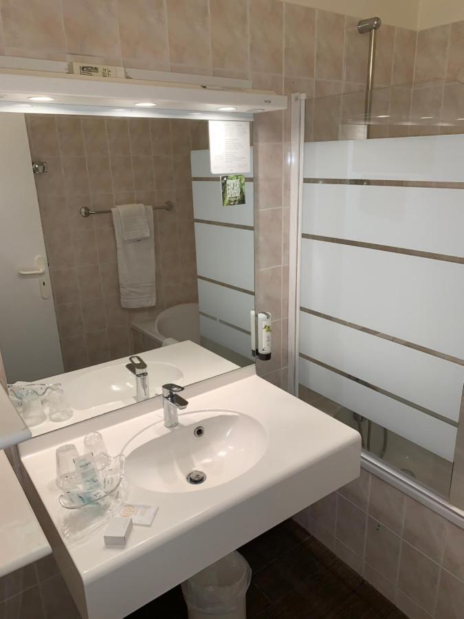 Chaufour-lès-Bonnières Logis Hotel Les Nympheas מראה חיצוני תמונה
