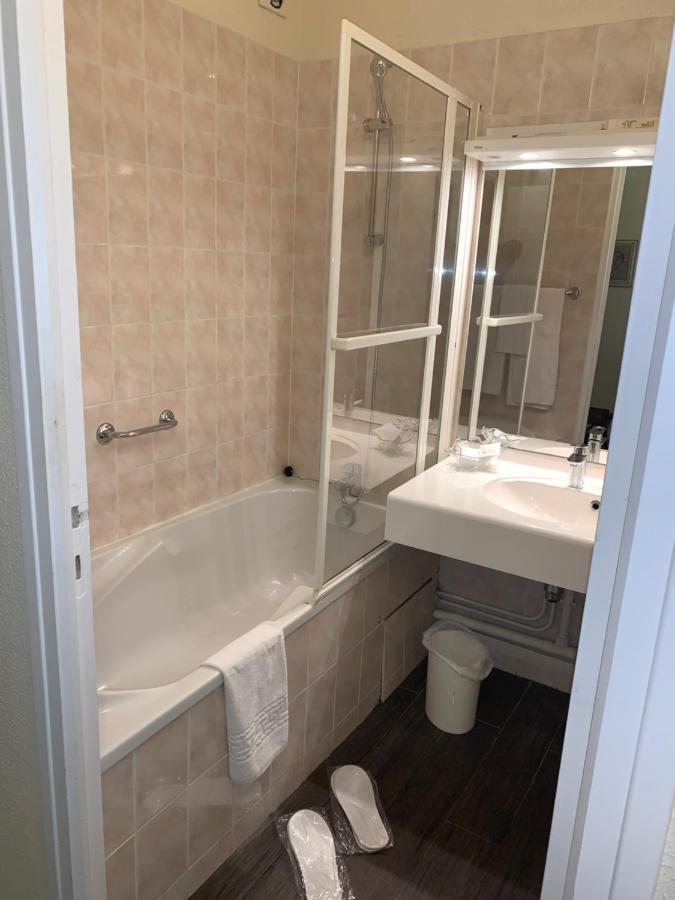 Chaufour-lès-Bonnières Logis Hotel Les Nympheas מראה חיצוני תמונה