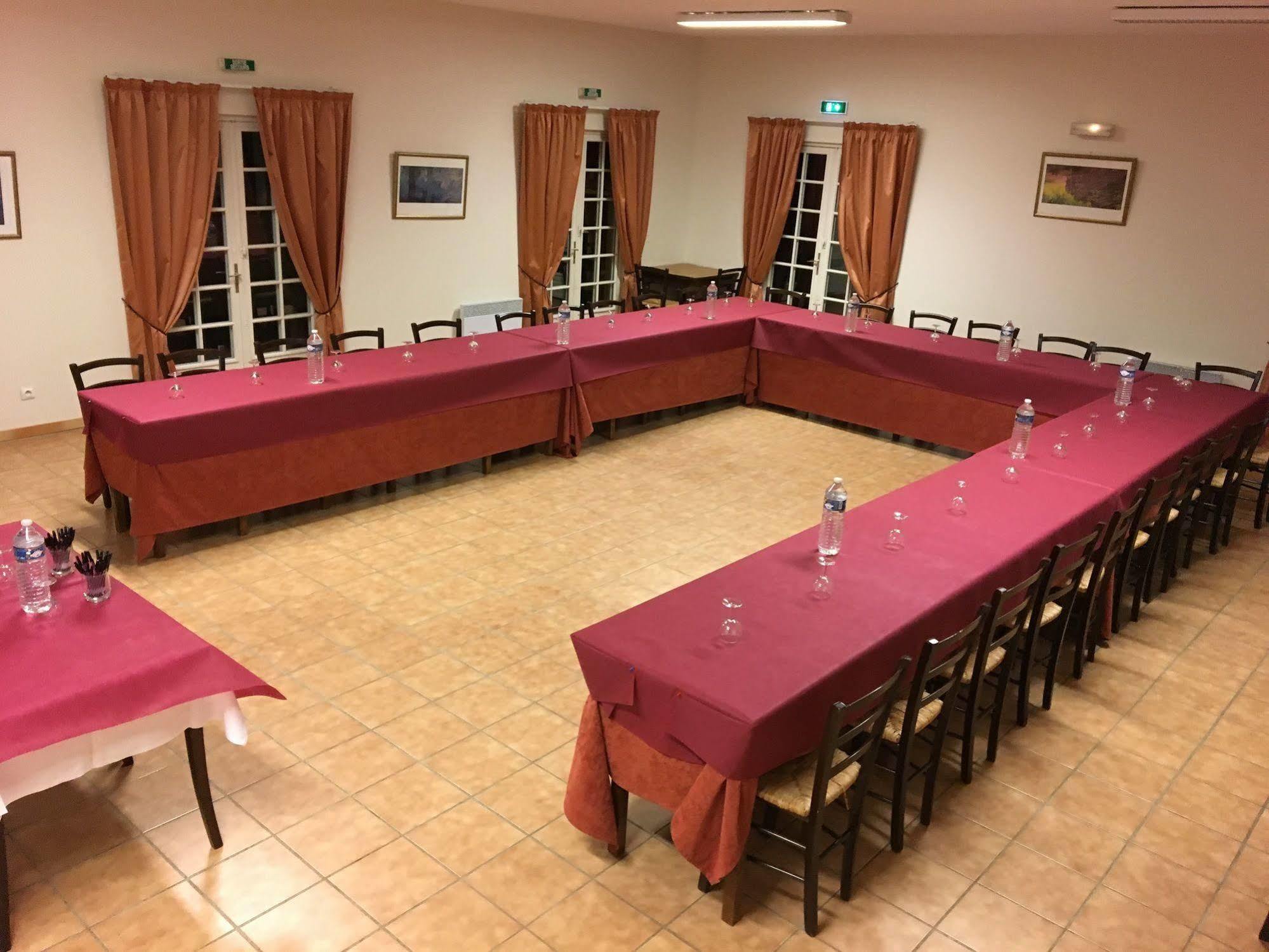 Chaufour-lès-Bonnières Logis Hotel Les Nympheas מראה חיצוני תמונה